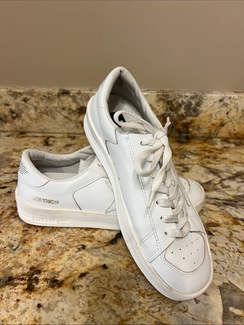 Golden Goose White Leather Women’s Stardan sneakers size 39